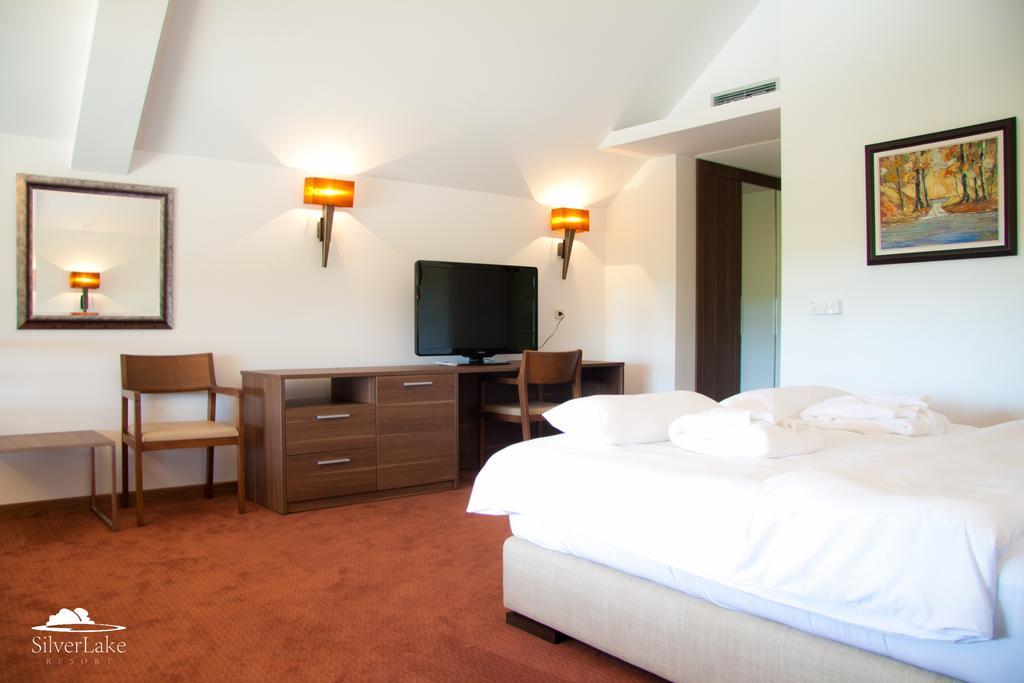 Hotel Danubia Park Veliko Gradiste Ruang foto