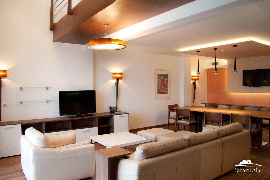 Hotel Danubia Park Veliko Gradiste Ruang foto